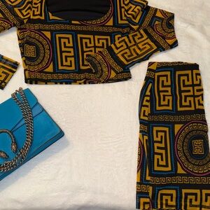 Fashion Nova Geometric Black and Gold Set